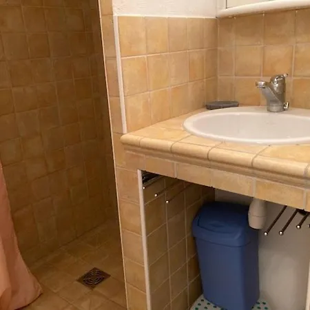 T2 Climatise Avec Parking, Centre-ville - Fr-1-308-184 Apartman